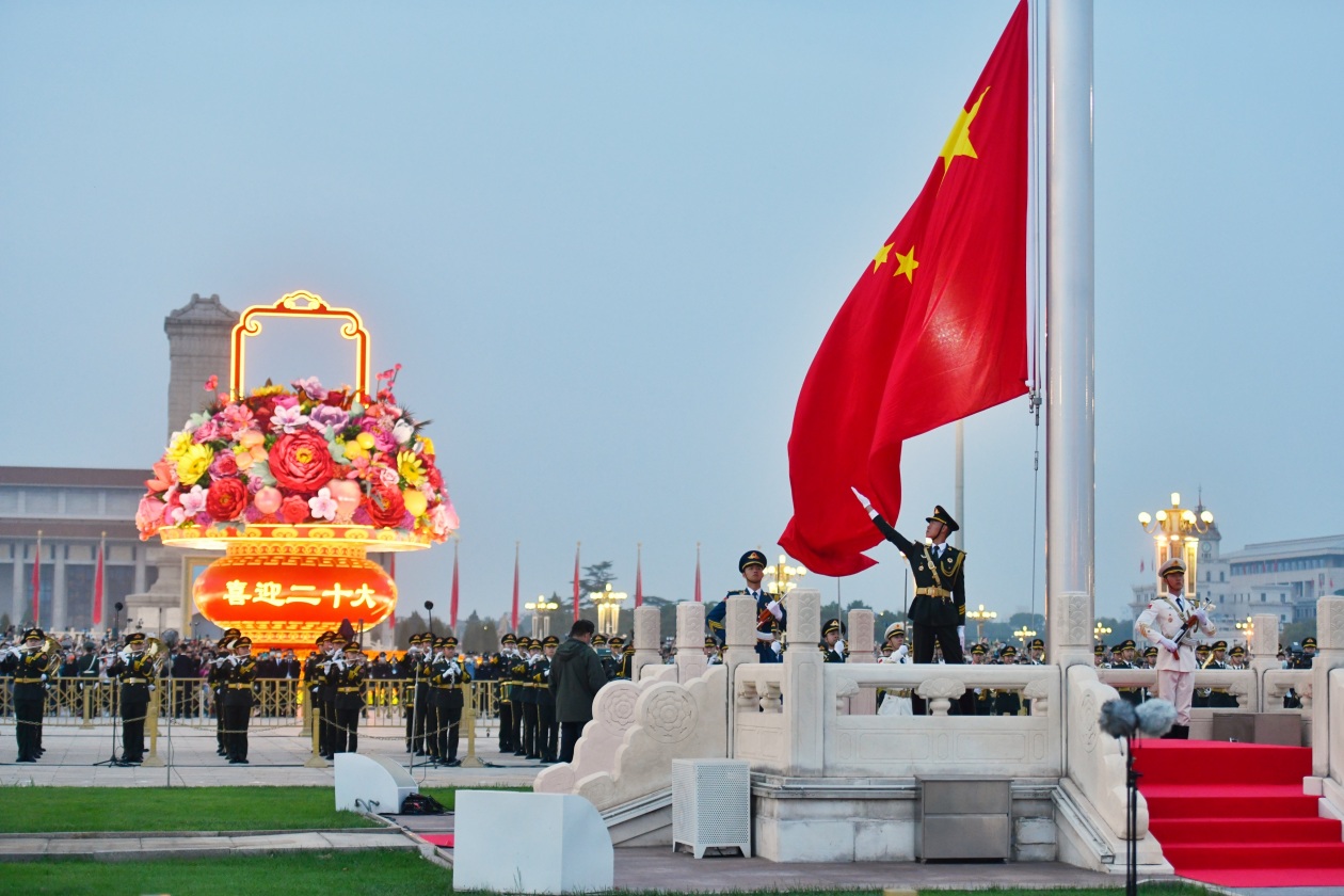 这是今早的天安门广场！